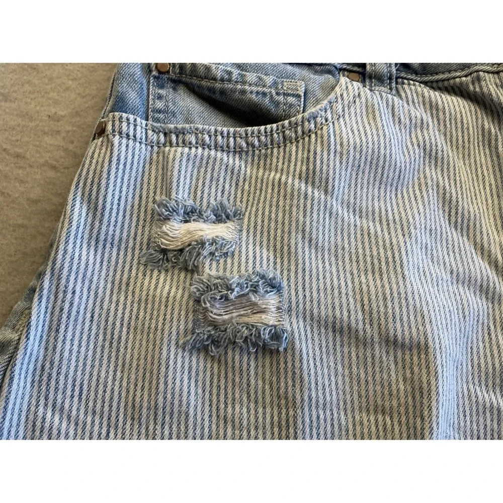 Rewash Mixed Media Denim Shorts Pinstripe Distressed Frayed Size‎ 11/30 Boho